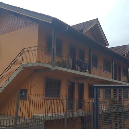 Apartamento Com Otimo Custo - Beneficio No Centro De Canela Exterior foto
